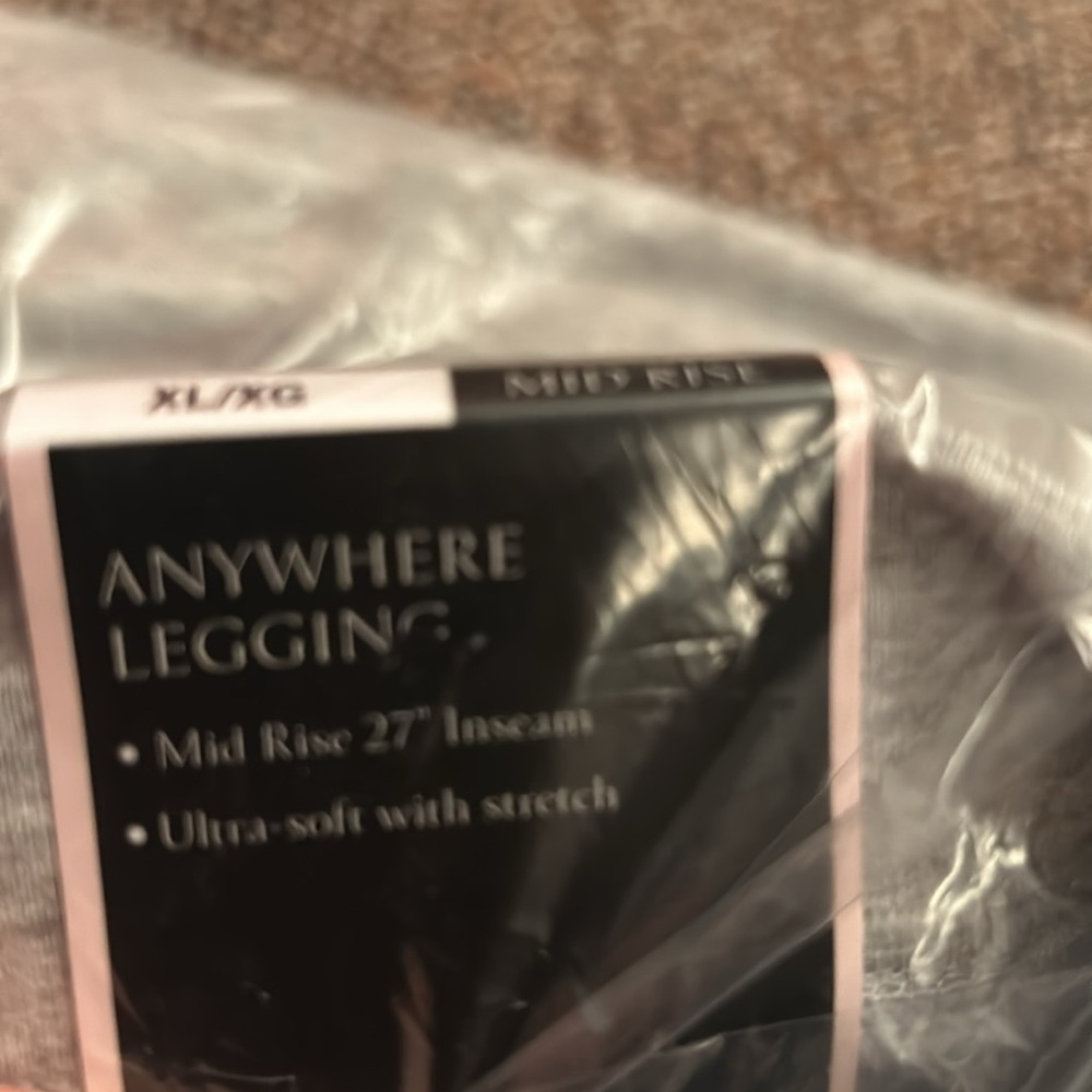 Victoria’s Secret Anywhere Legging - Picture 5 of 5